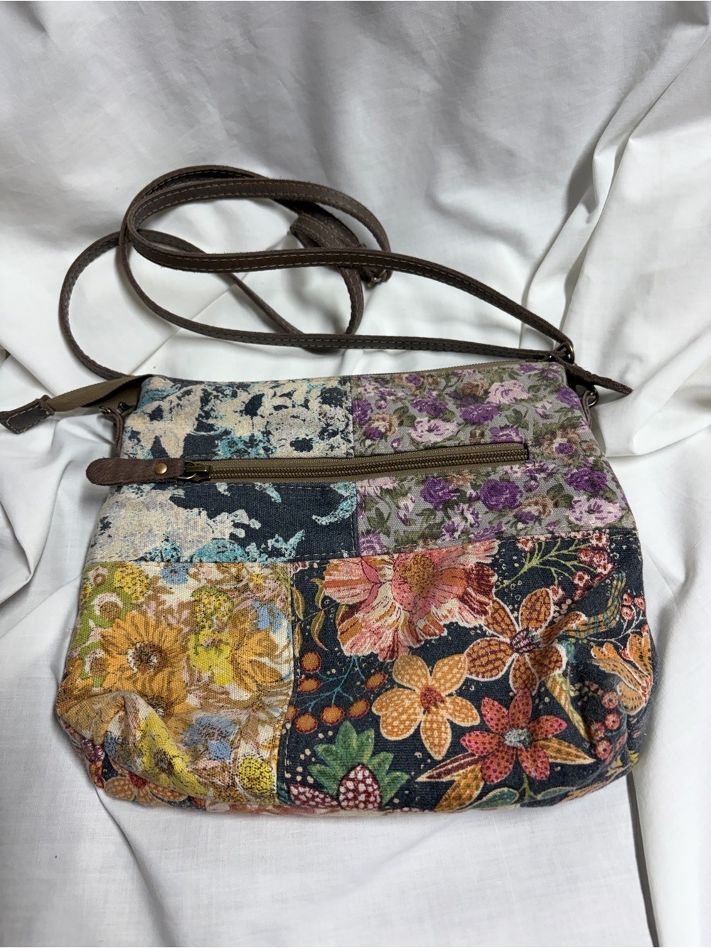 MYRA Crossbody Bag Leather Canvas Le Fleur Floral Patches Hobo Shoulder Purse - Picture 4 of 14